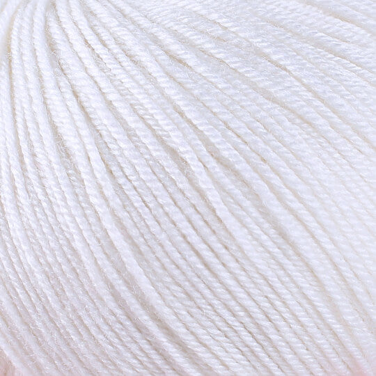 Happy Wool 8001 - White yarn — Estako Yarns