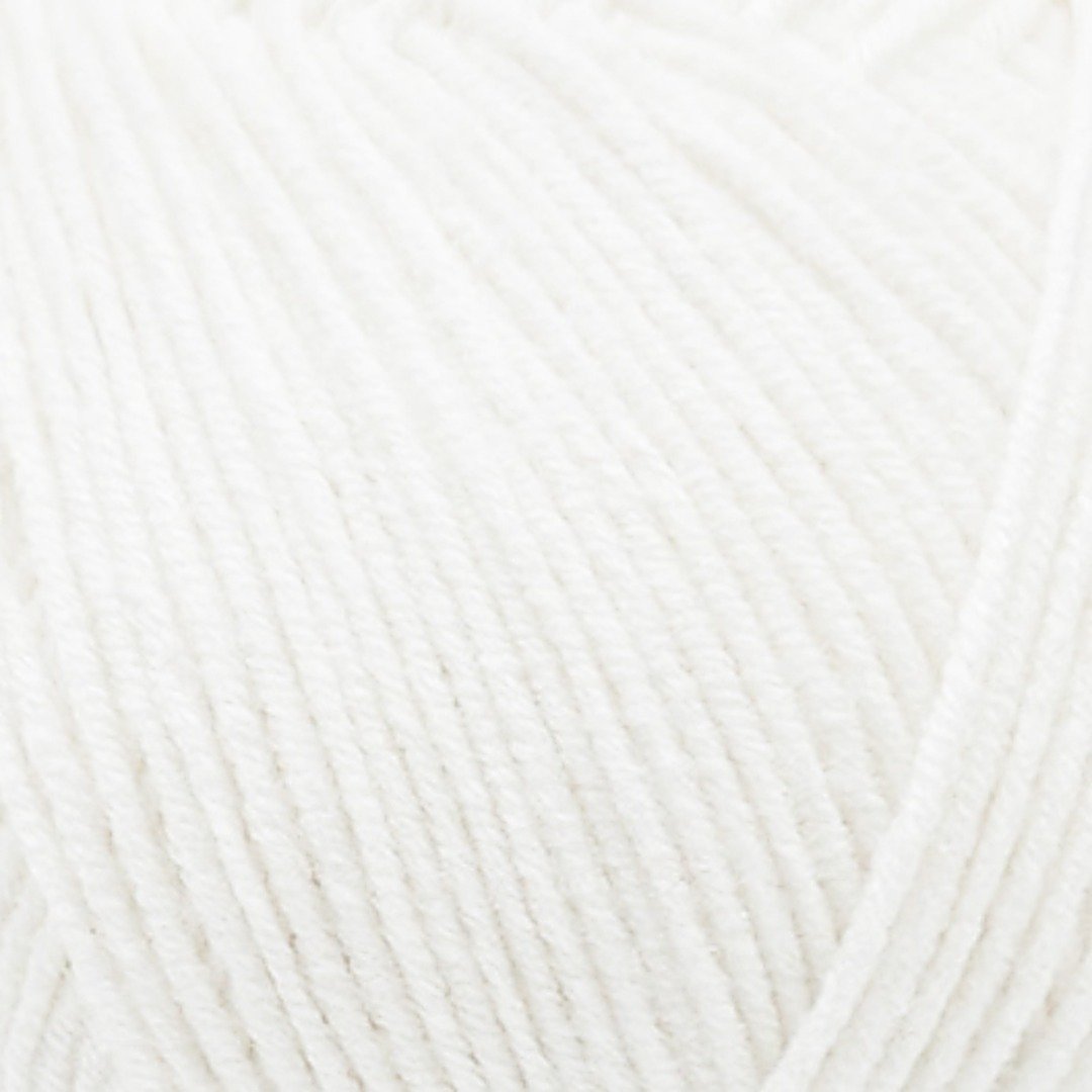 Cotton Life 1002 - White yarn close up | Estako Yarns