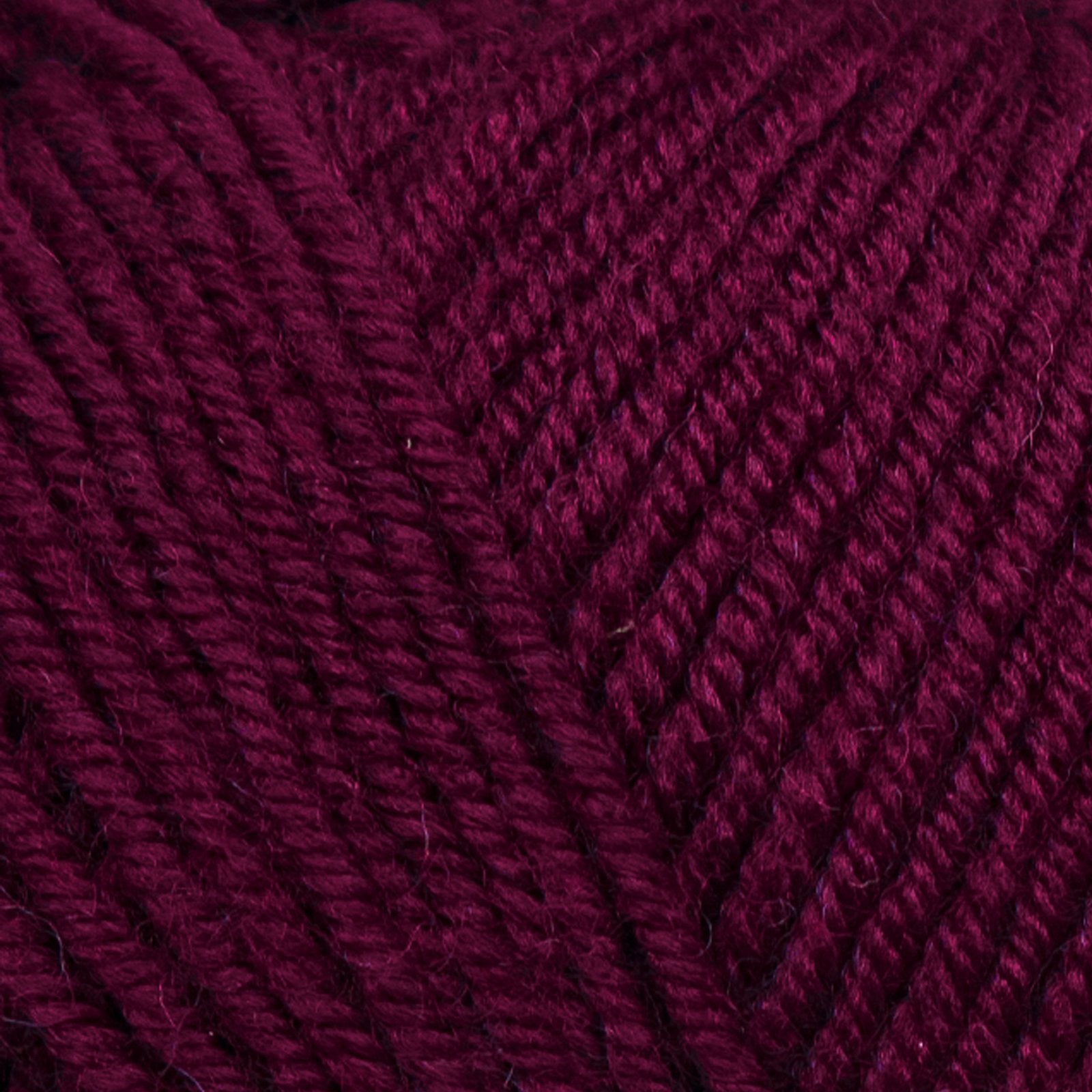 Star-DK 33143 - Claret Red yarn close up | Estako Yarns