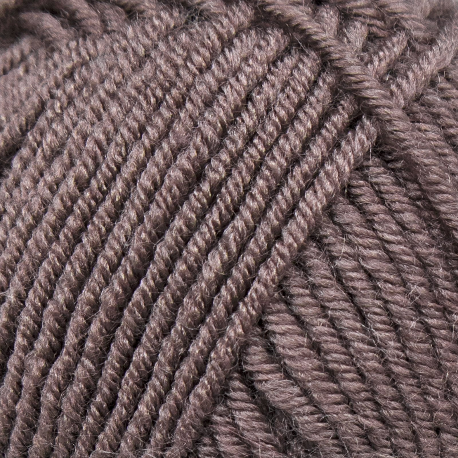 Star-DK 37012 - Mink yarn close up | Estako Yarns